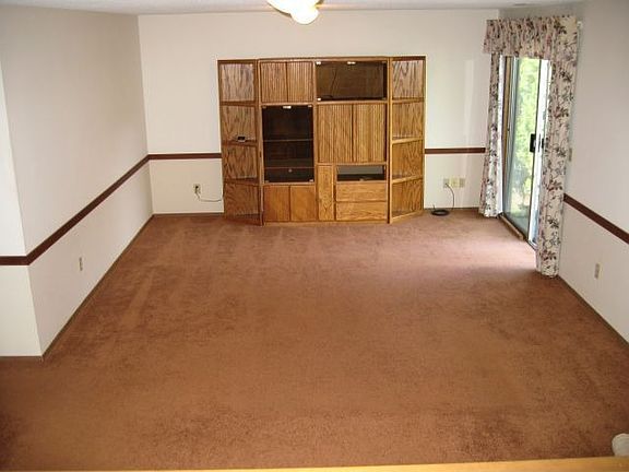 Huge Family/Rec/Media Rm