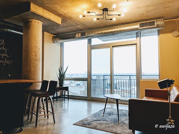 High floor unit with airy view from the balcony.