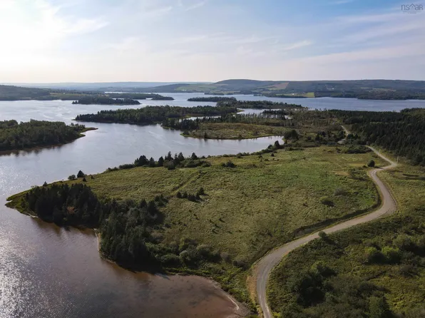 993 Southside Harbour Rd, Antigonish, NS B2G 2L4