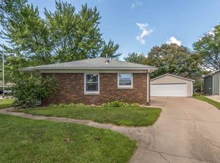 1436 Hollywood Blvd NE, Cedar Rapids, IA 52402