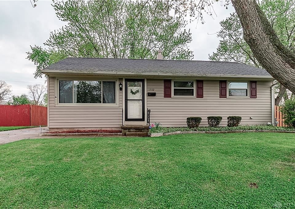 1st image of 1532 Lytton Pl