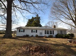 708 Bridge Creek Cir, Reedville, VA 22539