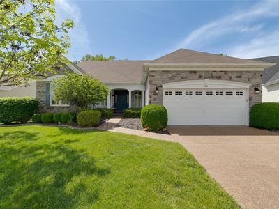 674 Falconcrest Dr, Lake Saint Louis, MO, 63367