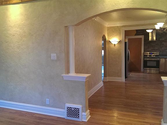 3rd image of 3914 Kingsland Ct