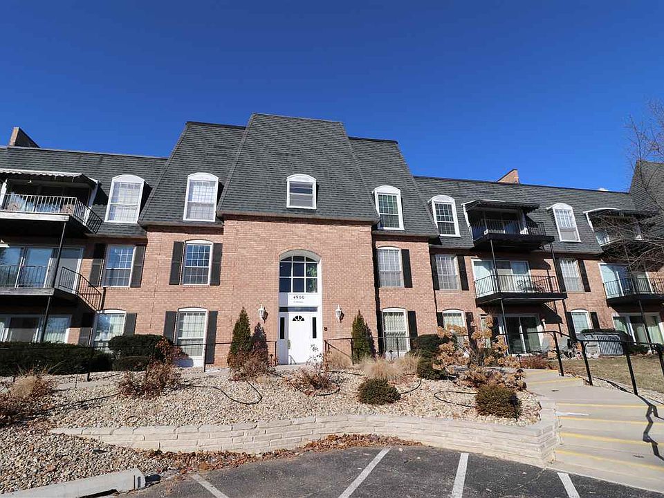 1st image of 4900 N Knoxville Ave APT 110A