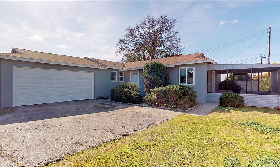 1st image of 5025 N Bonnie Cove Ave