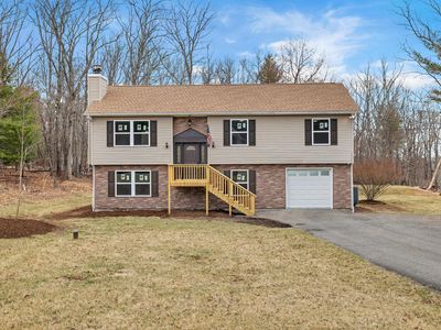 6117 Woodchuck Ln, East Stroudsburg, PA, 18301