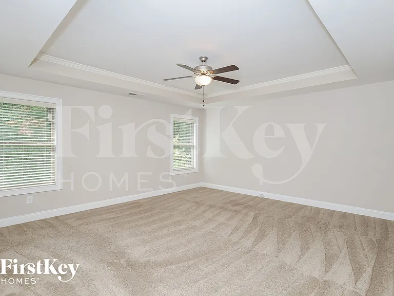 101 Village Park Dr — Photo 9