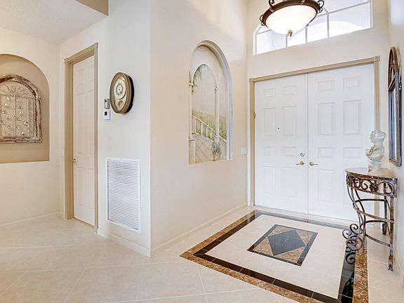 3rd image of 6841 Molakai Circle