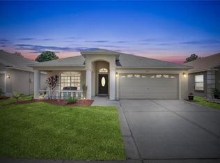8557 Canterbury Lake Blvd, Tampa, FL 33619