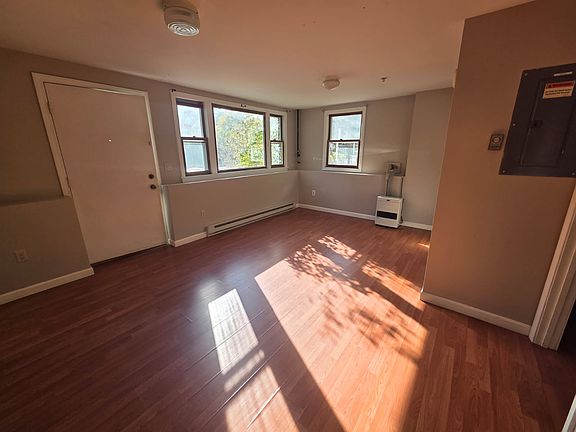 3rd image of 35 Lebanon St APT D