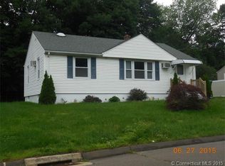 12 Colonial Ln, Wallingford, CT 06492