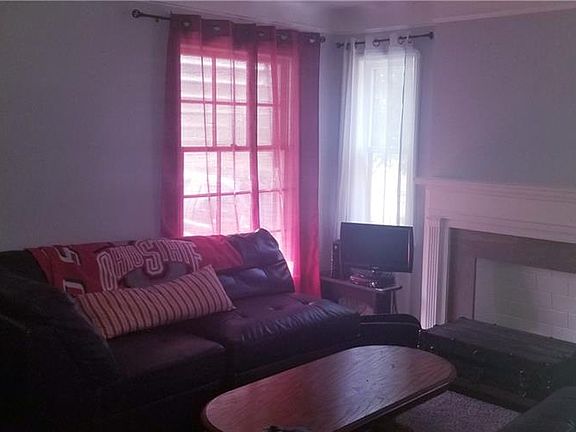 3rd image of 4215 W 143rd St