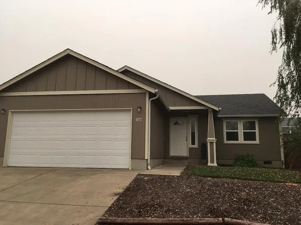 872 Callahan Dr, Roseburg, OR 97471