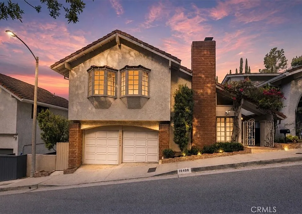 10408 Summer Holly Cir