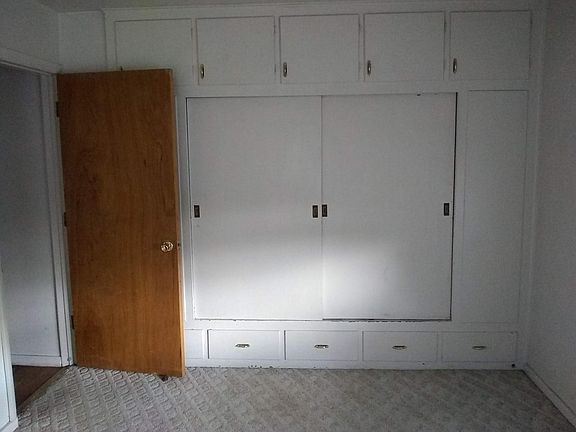 5th image of 1660 Saint Joseph Blvd