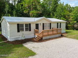 142 Sesame St, Palatka, FL 32177