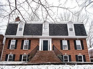 2105 Bainbridge Row Dr, Indian Hills, KY 40207