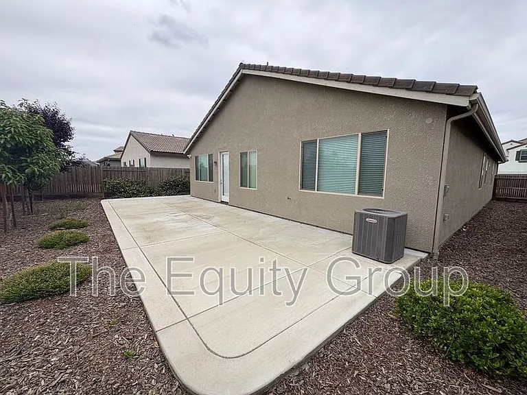 1336 W Porter Ct — Photo 36