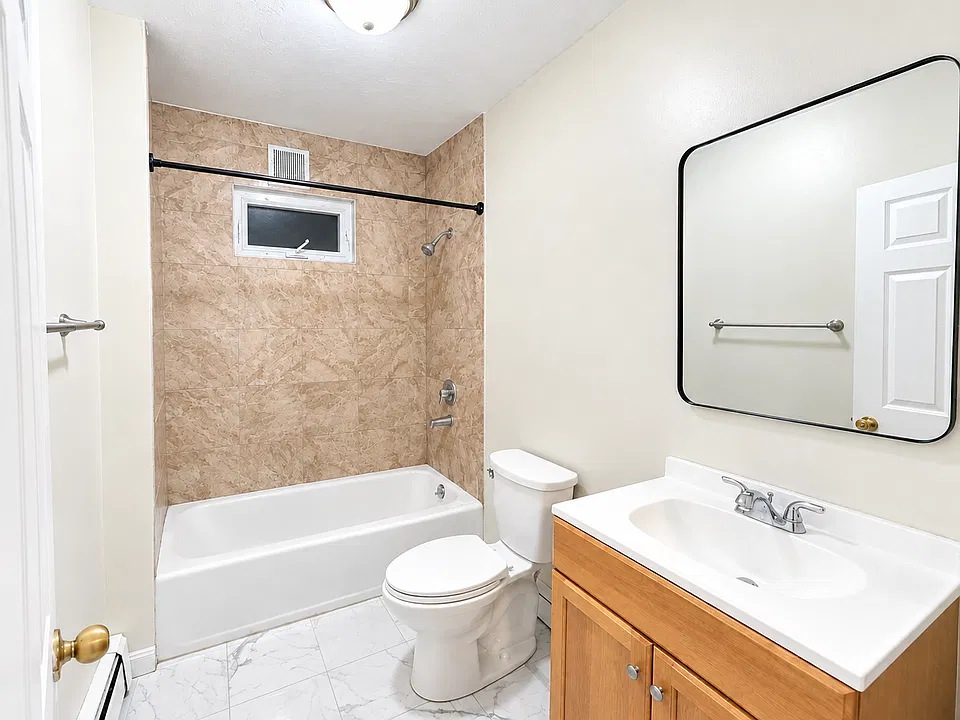 144 Division St #1