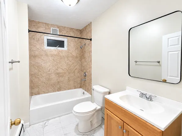 144 Division St #1, New Bedford, MA 02744