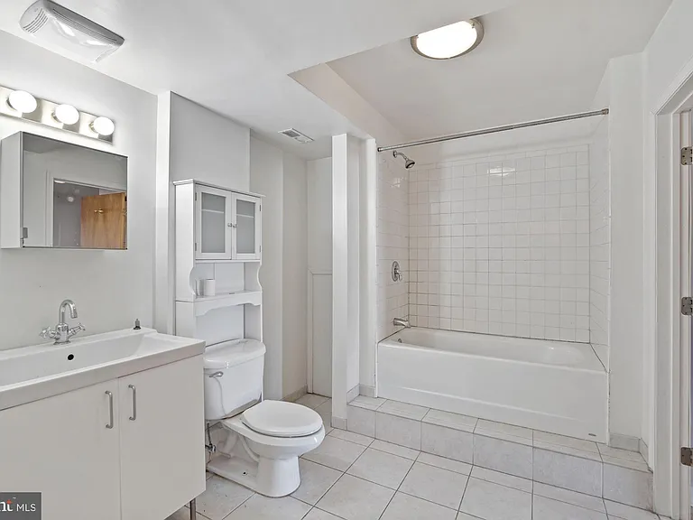 1210 N Palethorp St #203 — Photo 13