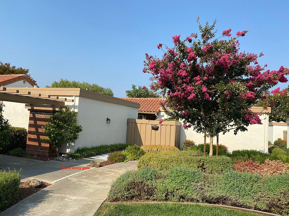 1st image of 2941 McKinley Dr