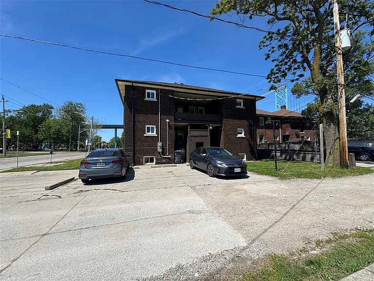 290 Vista Pl #4 — Photo 24