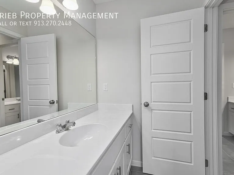 2677 W Dartmouth St — Photo 38