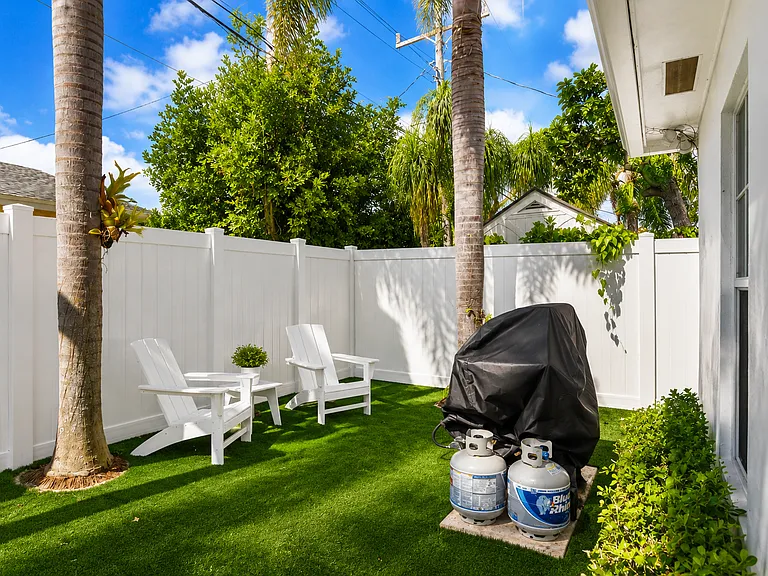 240 Santa Lucia Dr — Photo 22