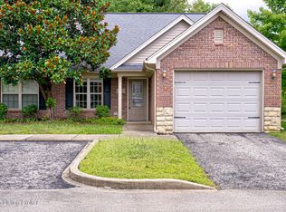 6600 Renate Rd, Louisville, KY 40291