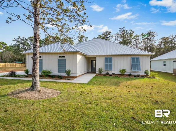 3135 Riverview Dr, Coden, AL 36523