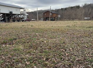 E Valley Dr, Hardy, AR 72542