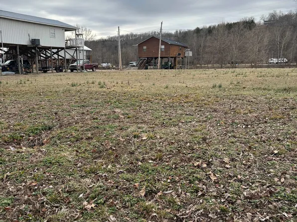 E Valley Dr, Hardy, AR 72542
