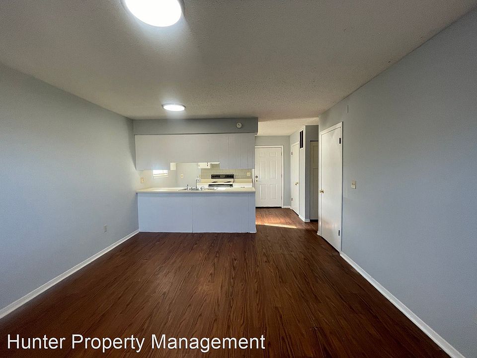 128 2nd St Hollister MO Zillow