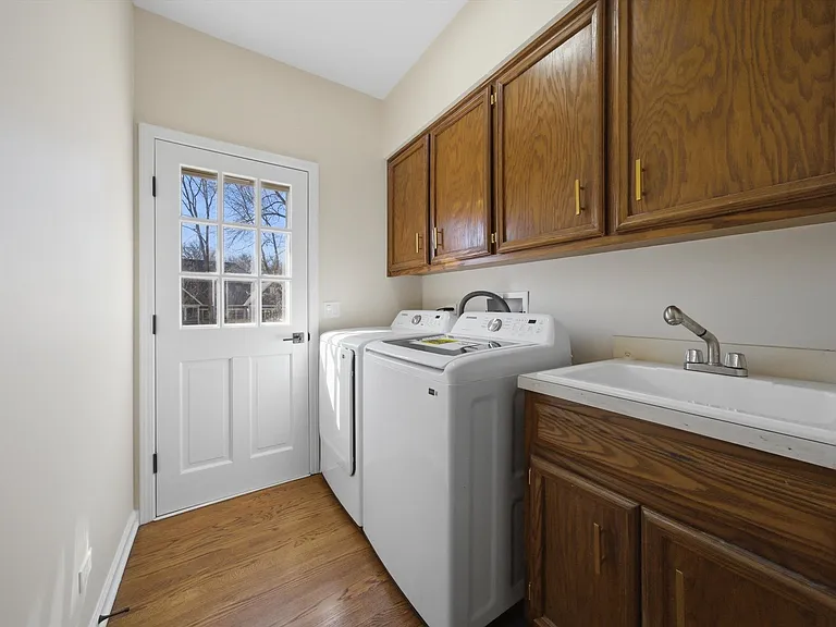 1215 Triple Crown Ct — Photo 22