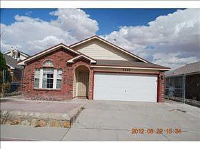 1st image of 3040 Oak Crest Cir