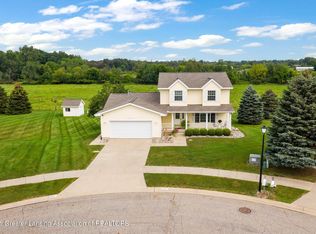 1808 Killarney Dr, Holt, MI 48842