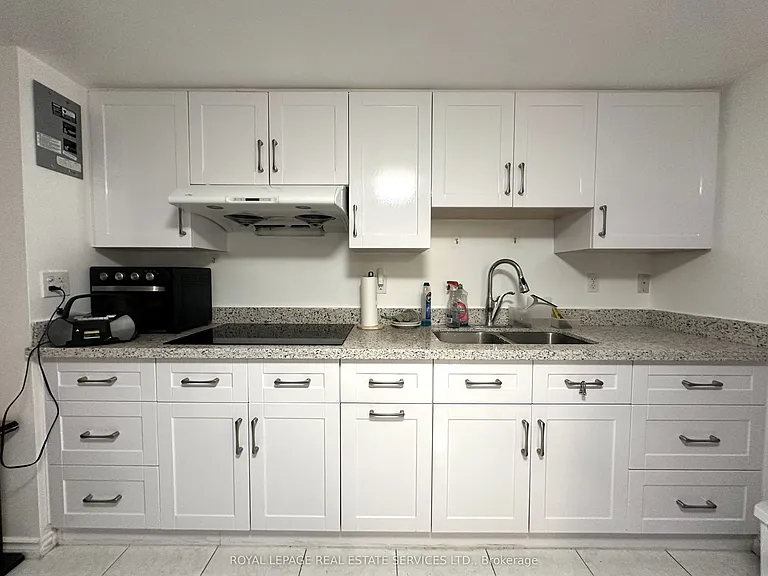 1365 Willowvale Gdns #BASEMENT — Photo 16