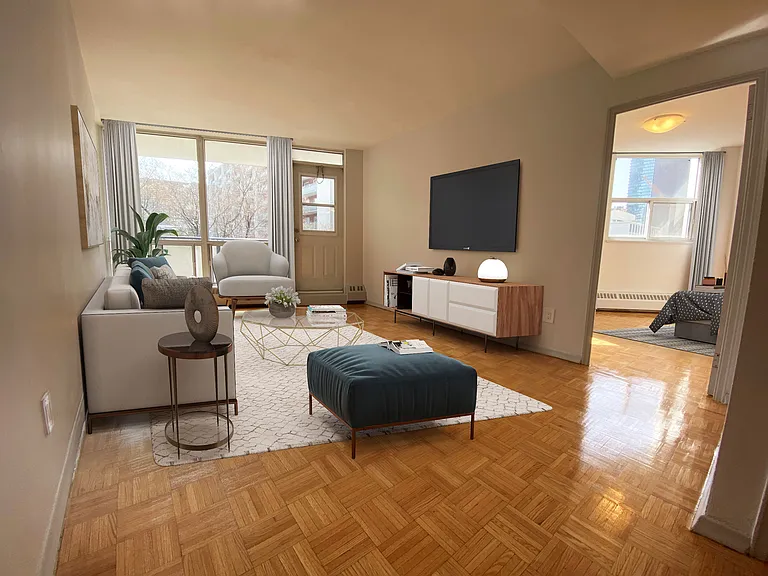 50 Alexander St — Photo 5