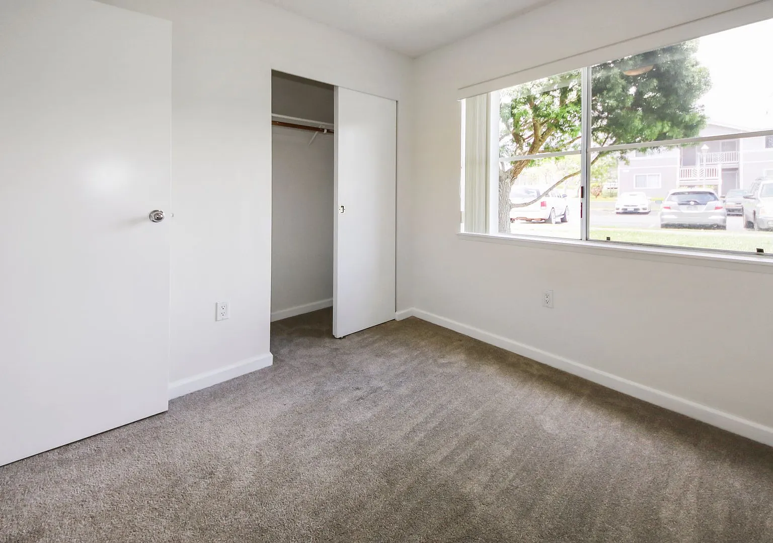 Mililani Mauka 6 months maximum -Gr floor /3 bedroom, 2 bath, 2 parking — Photo 3