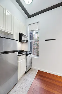 Rented by REAL New York | media 7