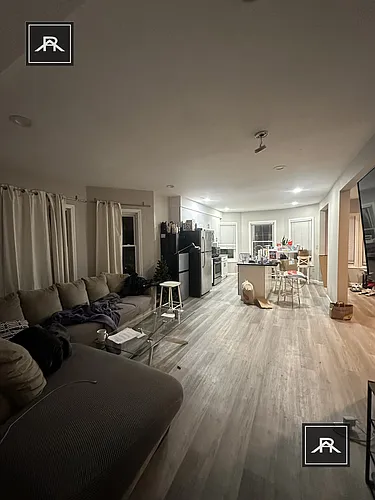 66 Quint Ave #1 Photo 1