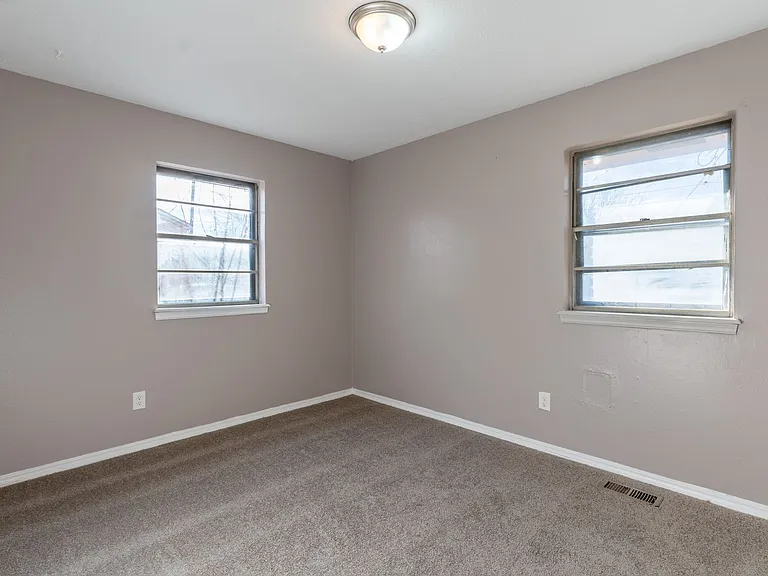 3016 SW 68th St — Photo 10