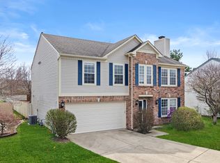 9213 Crossing Dr, Fishers, IN 46037