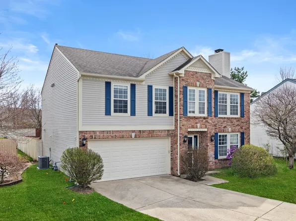 9213 Crossing Dr, Fishers, IN 46037