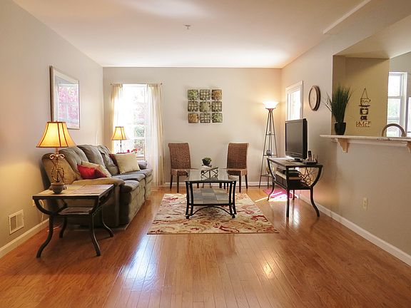 4th image of 3108 Schindler Ln #3108