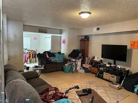 4th image of 912 Acacia Cir #914