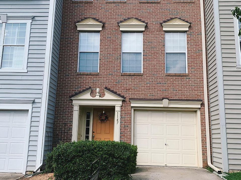 1st image of 1147 Cypress Tree Pl