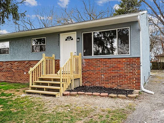 4th image of 3157 Fairwood Ave